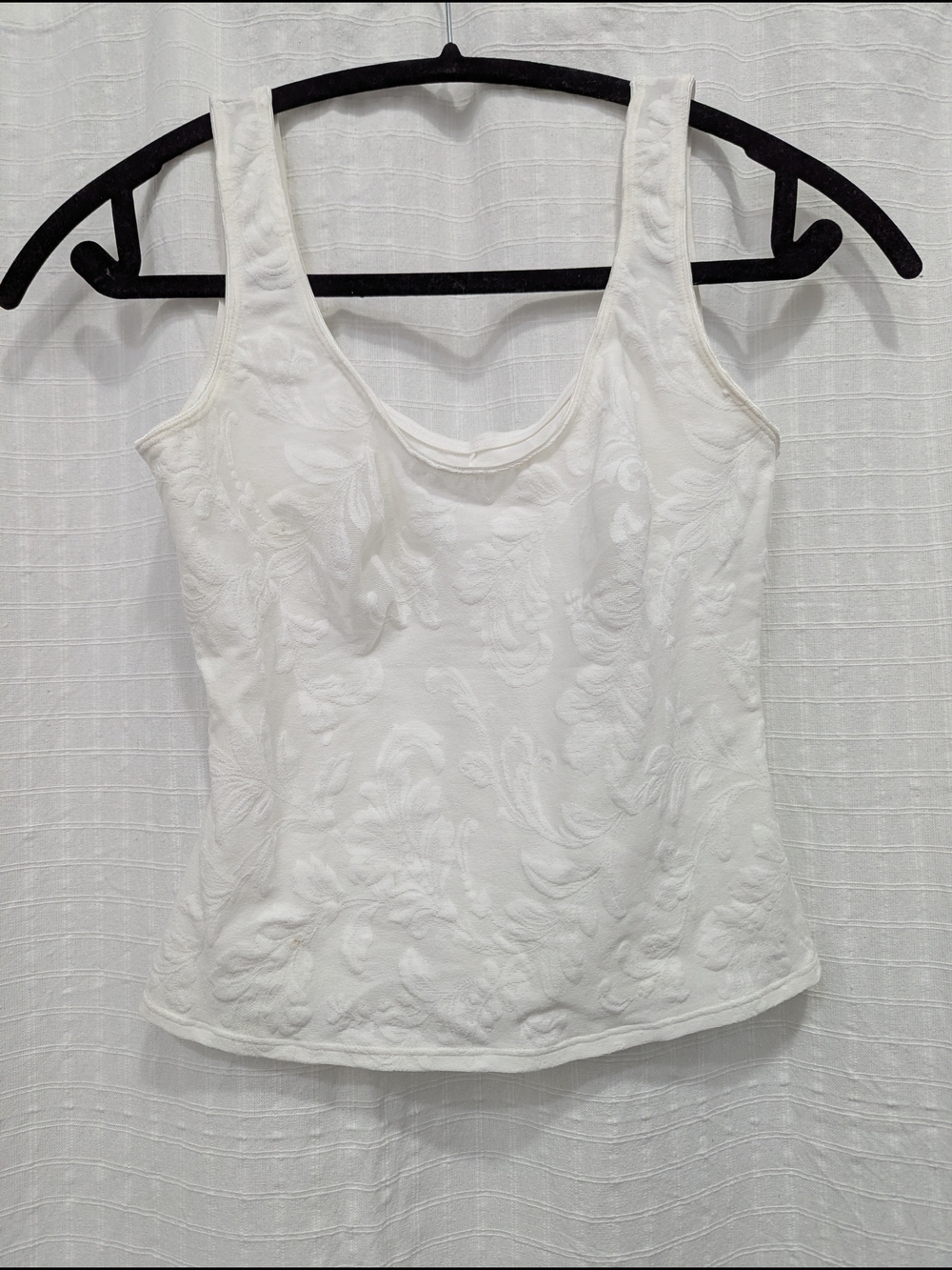 Vtg 90s Olga Bodysilk Built-In Bra Tank Top Camisole Jacquard Floral White 34